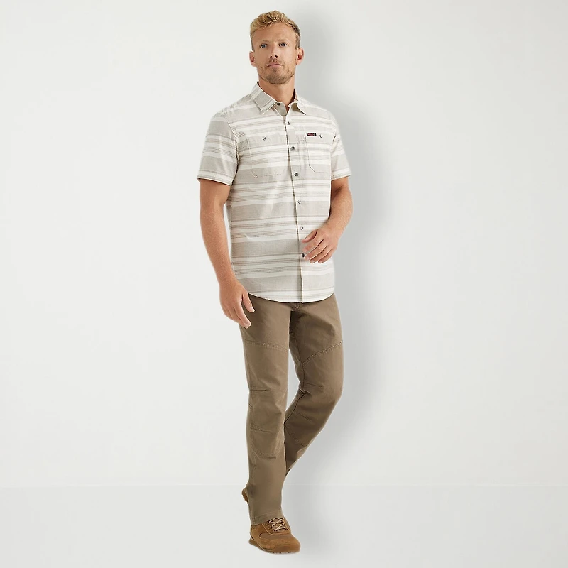 Wrangler Breeze Mens Short Sleeve Regular Fit Button-Down Shirt