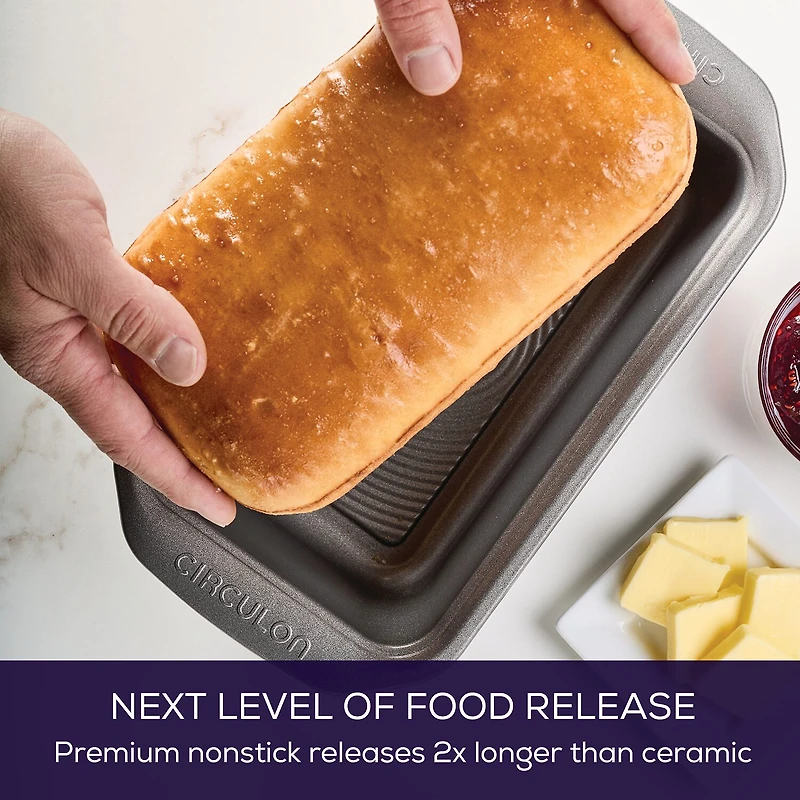 Circulon 9" X 5" Non-Stick Loaf Pan
