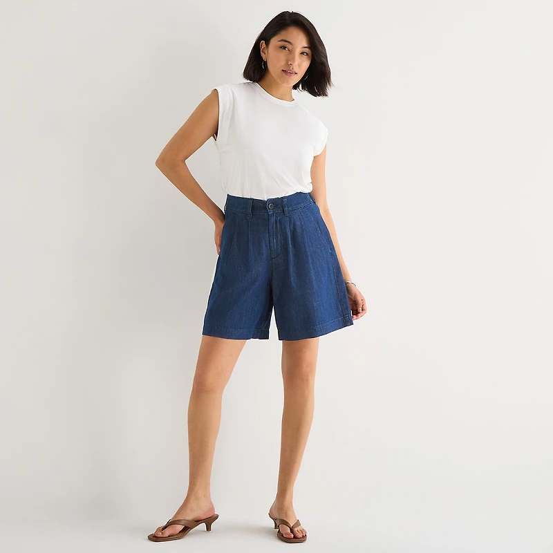 a.n.a Womens 7" High Rise Tailored Denim Short