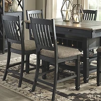 Signature Design by Ashley® Hilton Counter Height Dining Room Table
