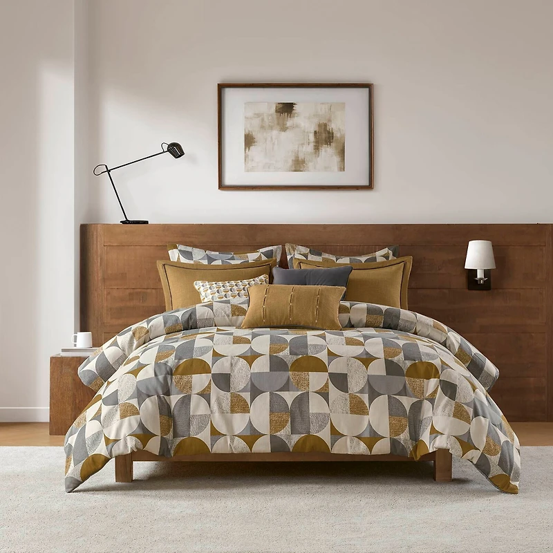 Madison Park Signature Cirque Jacquard 8-pc Oversized Midweight Comforter Set