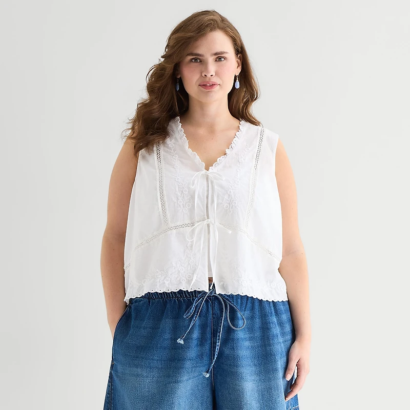 a.n.a Womens Plus V Neck Sleeveless Embroidered Vest