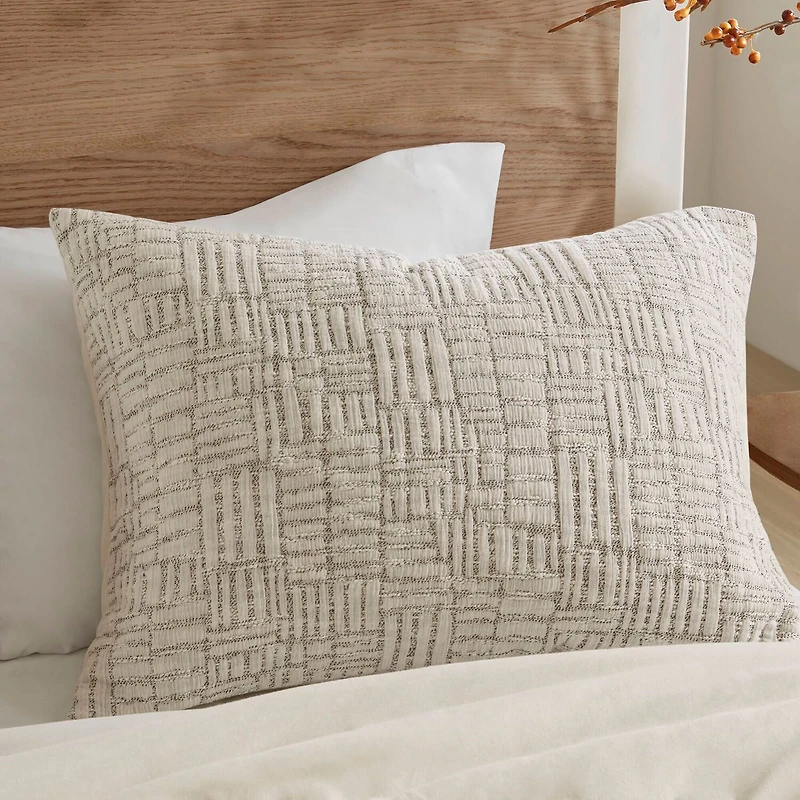 Croscill Harper Oversized Cotton Matelasse 3-pc. Midweight Comforter Set