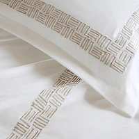Harbor House Nile Cotton Sateen Oversized 4-pc. Midweight Embroidered Comforter Set