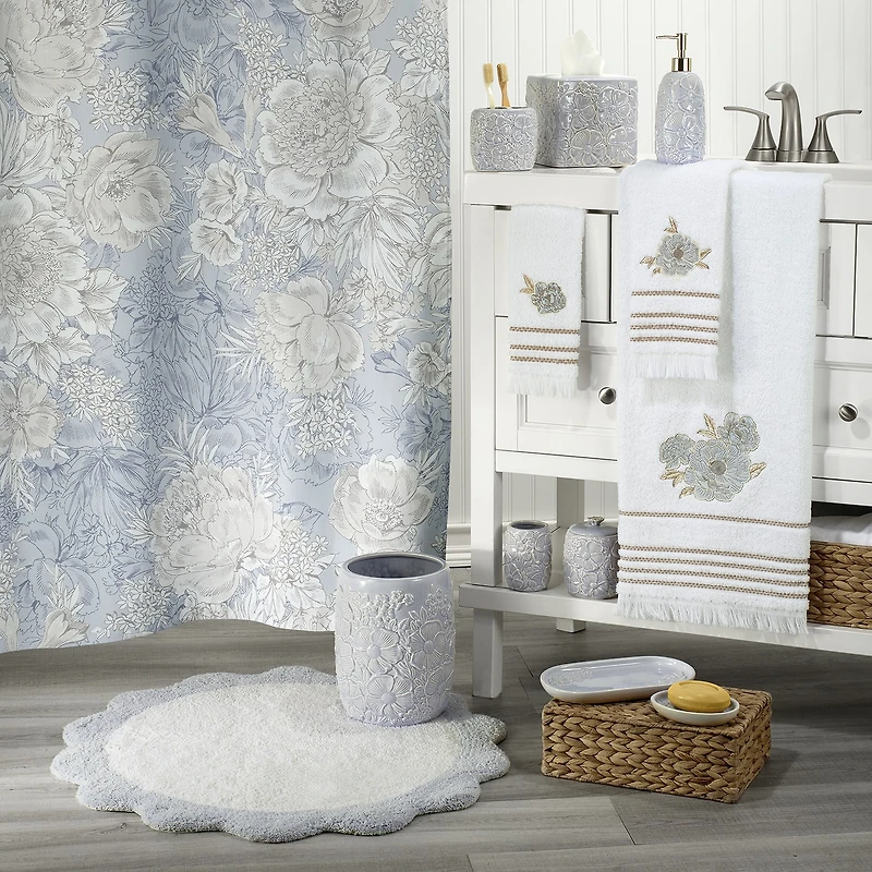 Nicole Miller Camille 2-pc. Floral Bath Towel