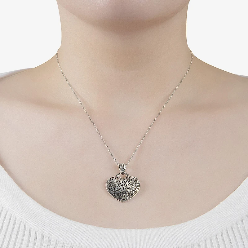 Womens Sterling Silver Heart 16 Inch Pendant Necklace