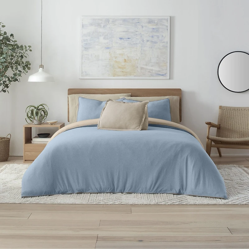 Vellux Snuggle Midweight Reversible Comforter Set