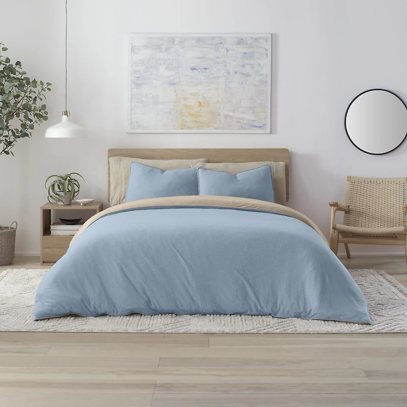 Vellux Snuggle Midweight Reversible Comforter Set
