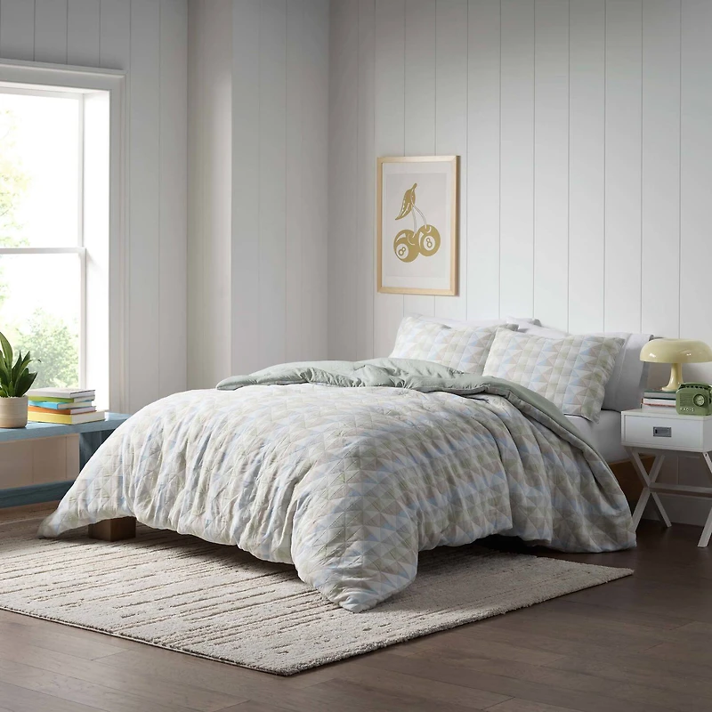 Martex Expression Yuma Midweight Down Alternative Comforter Set