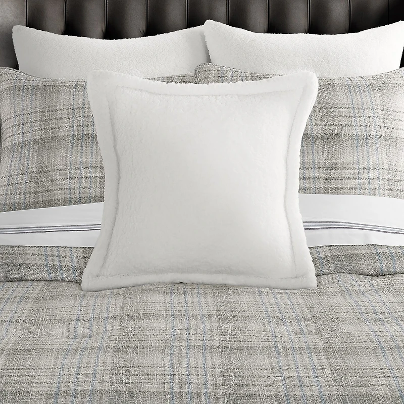 Queen Street Alessandro 1 Pair Square Throw Pillow