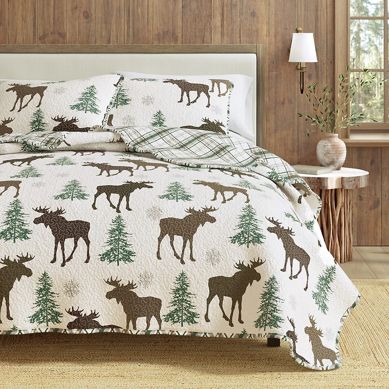 Linery Moose Trees Reversible Quilt Set
