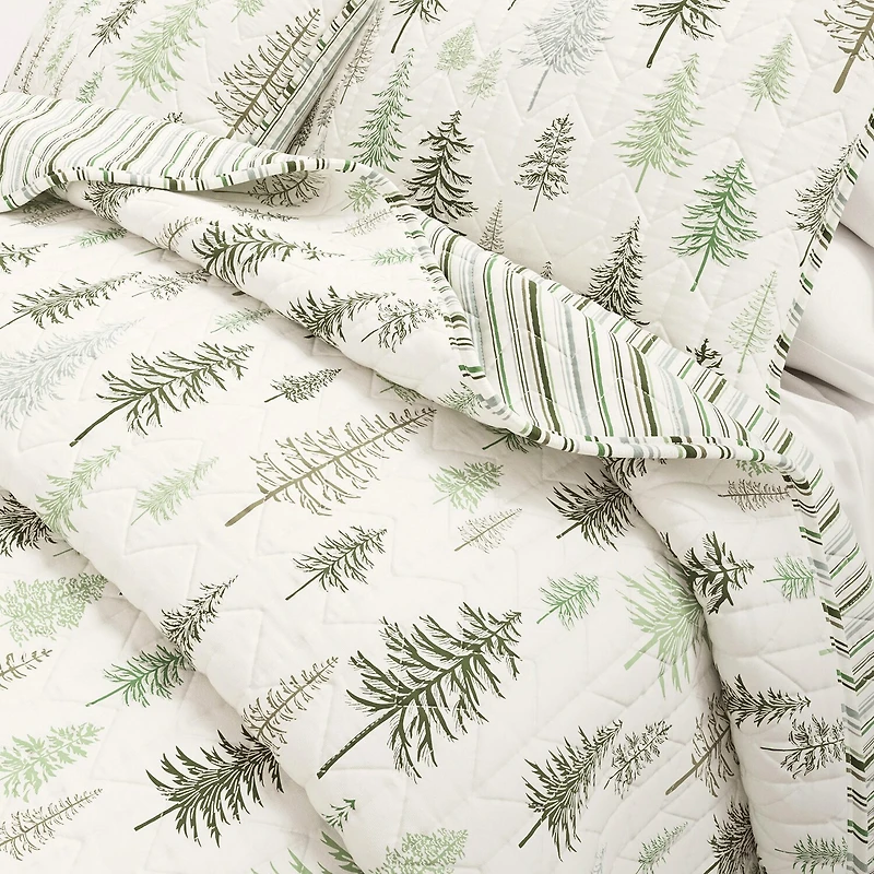 Linery Lodge Trees Reversible Quilt Set
