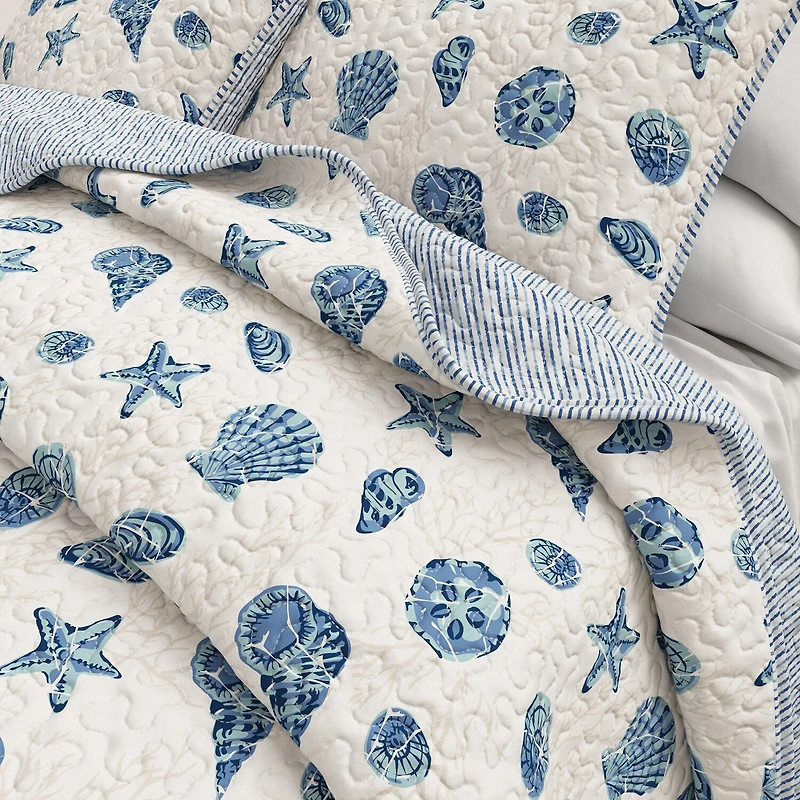 Linery Seashells Coastal Reversible Quilt Set