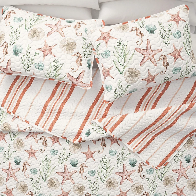 Linery Watercolor Sea Life Reversible Quilt Set