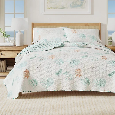 Linery Stripes Seashells REVERSIBLE Quilt Set