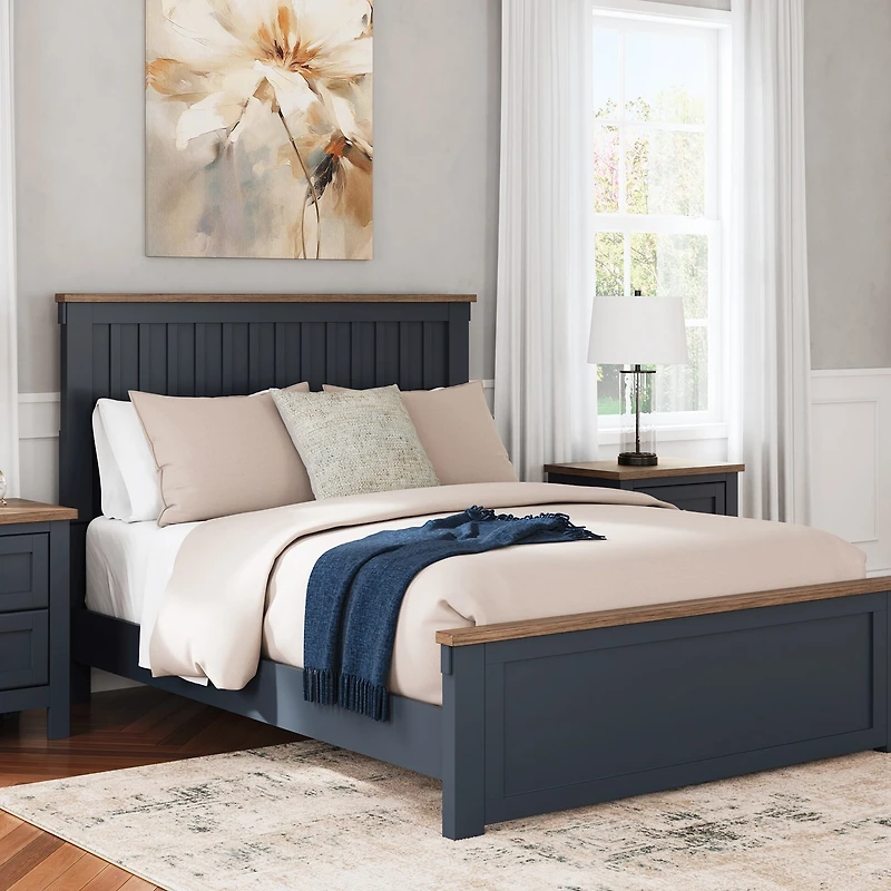 Signature Design by Ashley Lacey Panel Bed