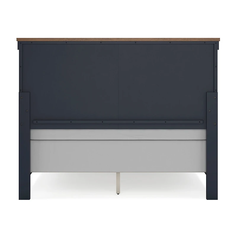 Signature Design by Ashley Lacey Panel Bed