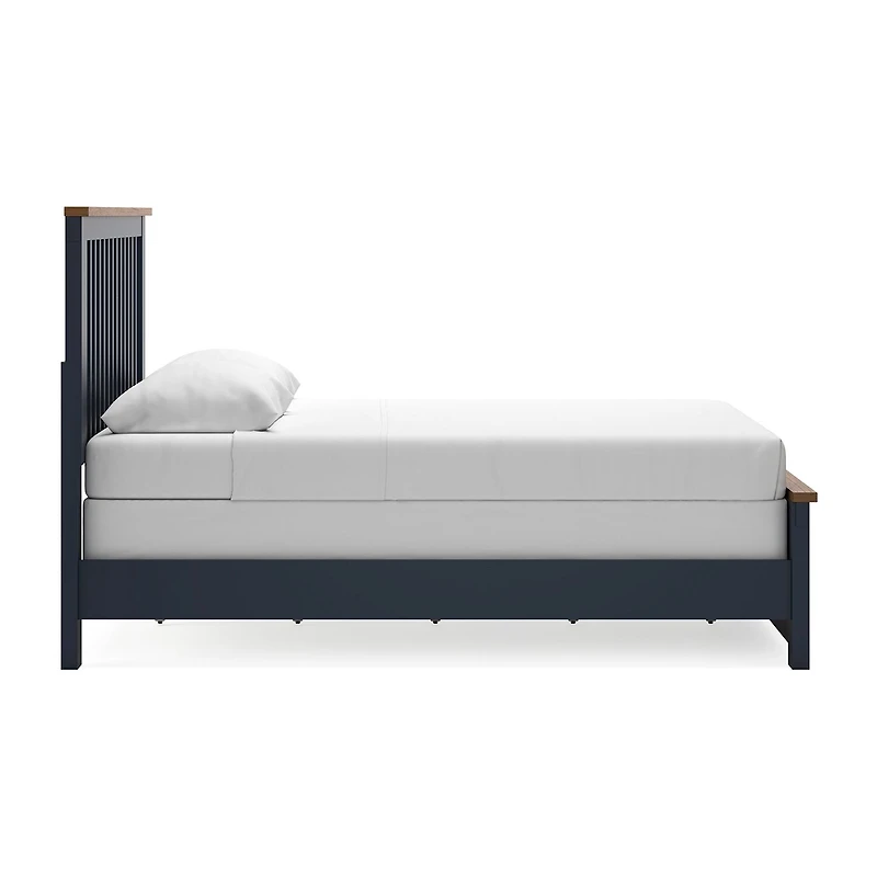 Signature Design by Ashley Lacey Panel Bed