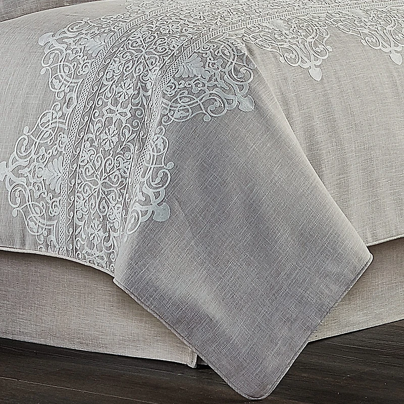 Queen Street Annie 4-pc. Damask + Scroll Comforter Set