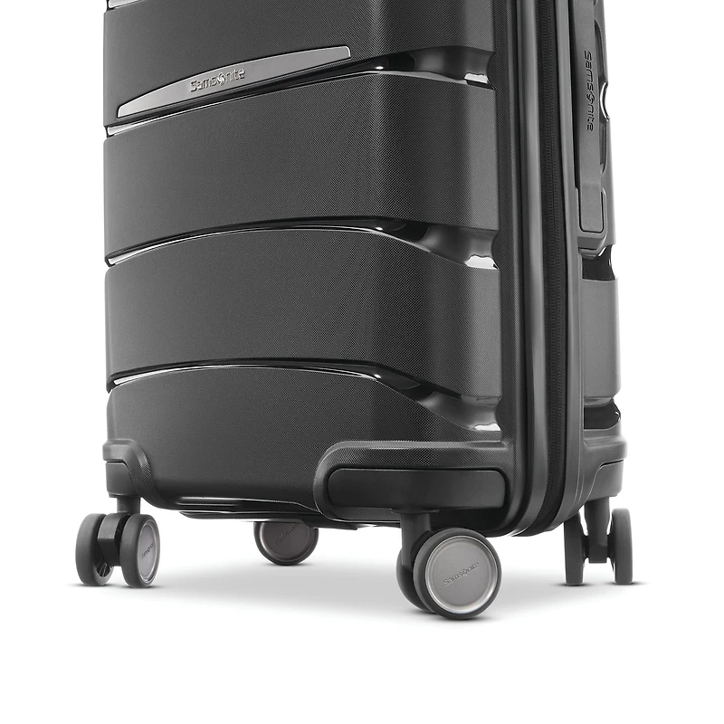 Samsonite Outline Pro 20 Inch Hardside Carry-On Spinner Luggage