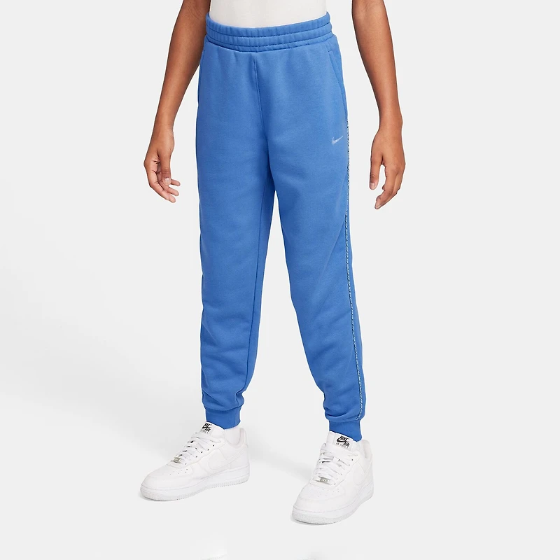 Nike Club Big Kid Unisex Cuffed Regular Fit French Terry Jogger Pant