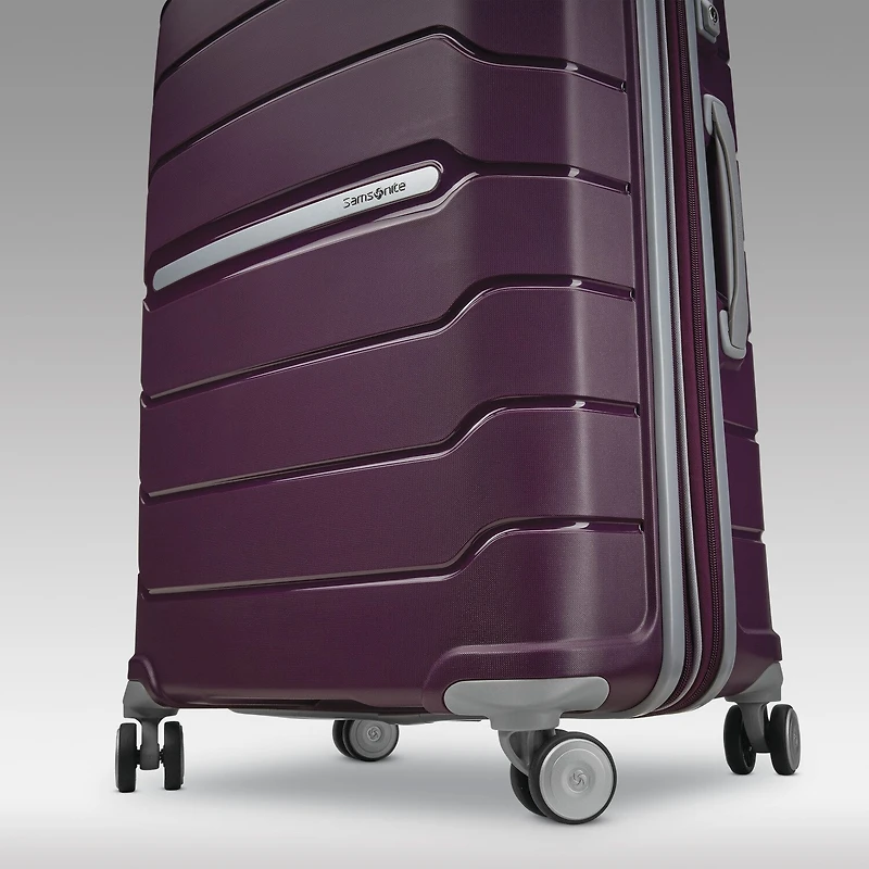 Samsonite Freeform 2-pc. Hardside Luggage Set
