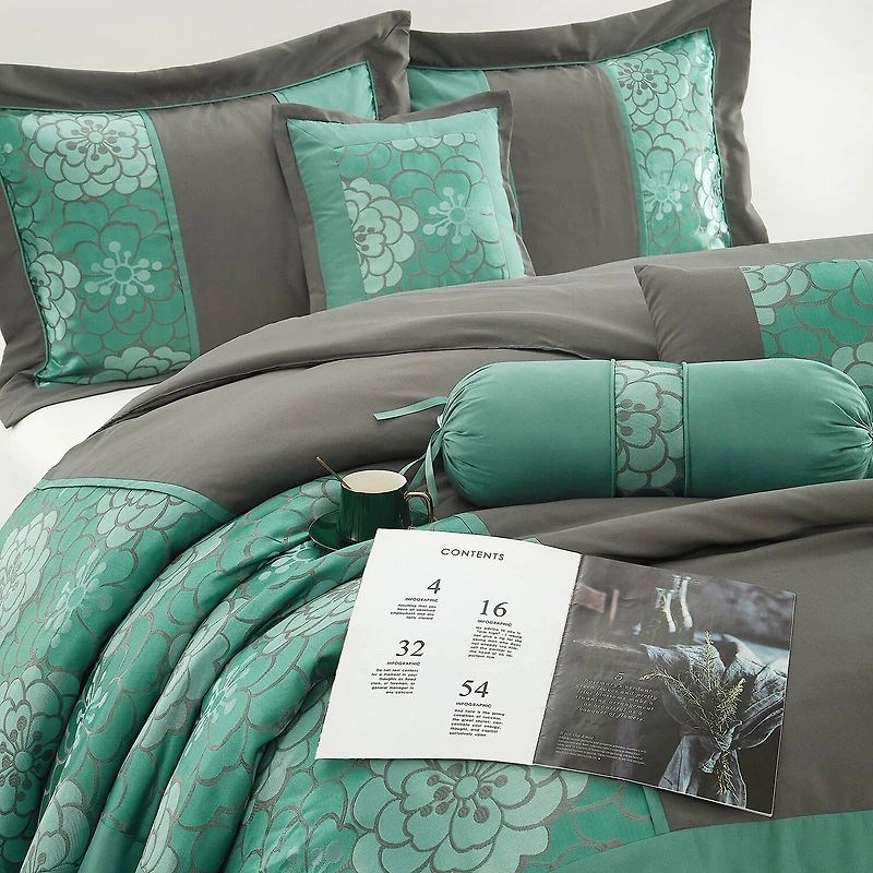 Stratford Park Emery 7-pc. Midweight Complete Bedding Set