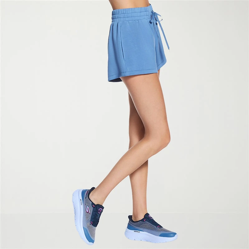 Skechers Womens SkechLuxe Elevate Mid Rise 5" Active Pull-On Short