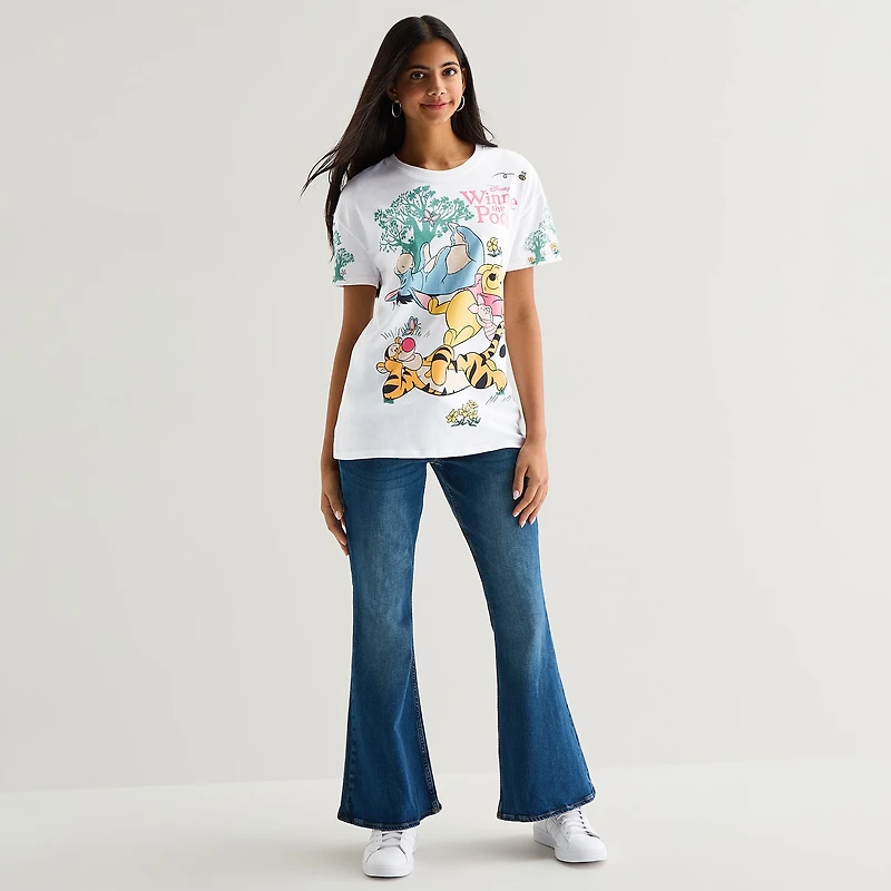 Boyfriend Tee Womens Juniors Crew Neck Short Sleeve Regular Fit Winnie The Pooh Graphic T-Shirt