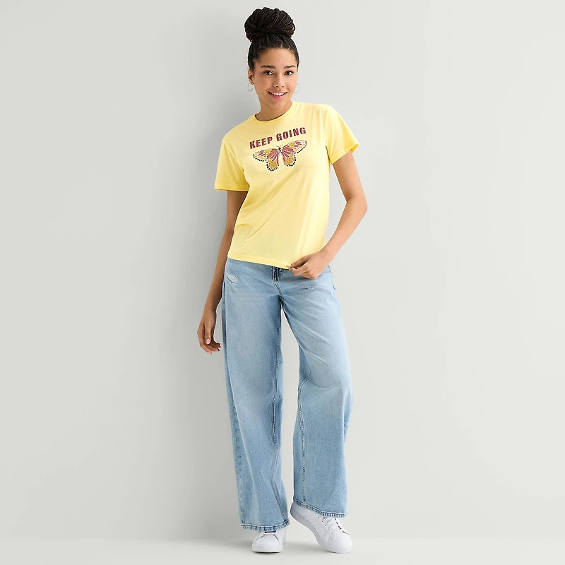 Butterfly Keep Going Boyfriend Tee Womens Juniors Crew Neck Short Sleeve Regular Fit Graphic T-Shirt