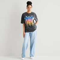New World Starry Night Womens Juniors Crew Neck Short Sleeve Oversized Graphic T-Shirt