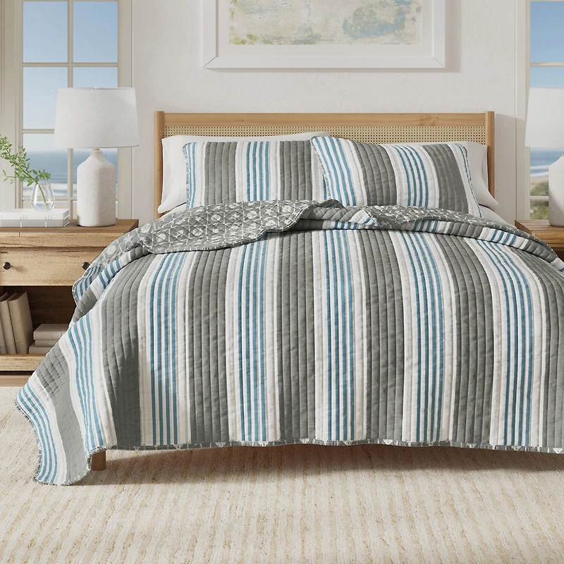 Linery Coastal Stripe Reversible Quilt Set
