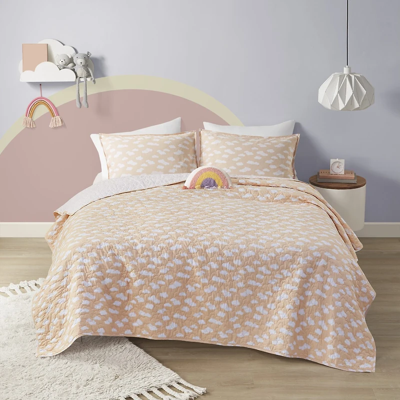 Intelligent Design Ellie Reversible Sunshine Printed 100% Cotton Quilt Set With Throw Pillow