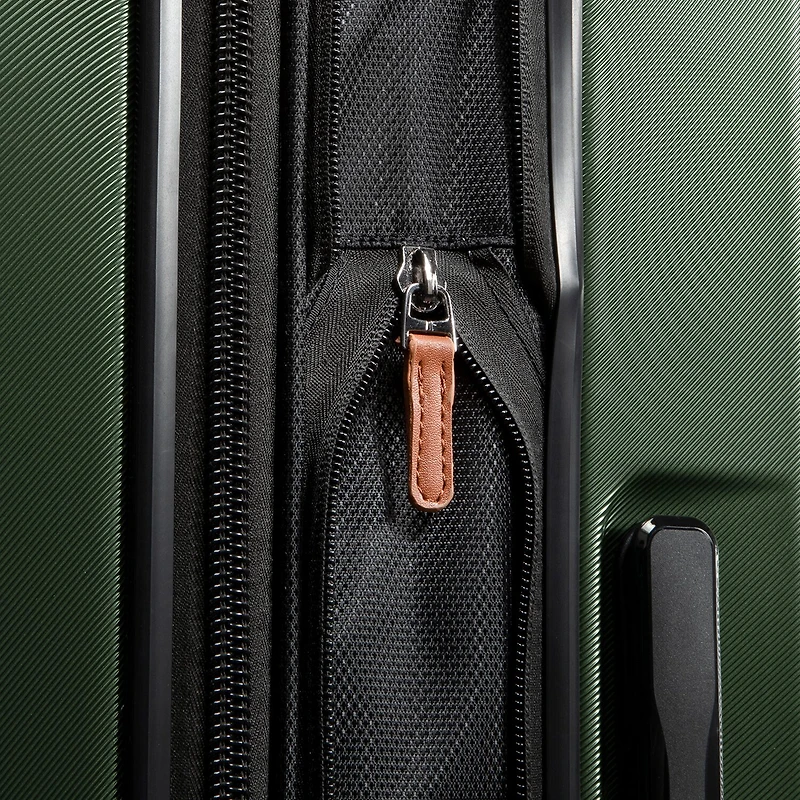 Ricardo Beverly Hills Montecito 2.0 21 Inch Hardside Carry-On Spinner Luggage