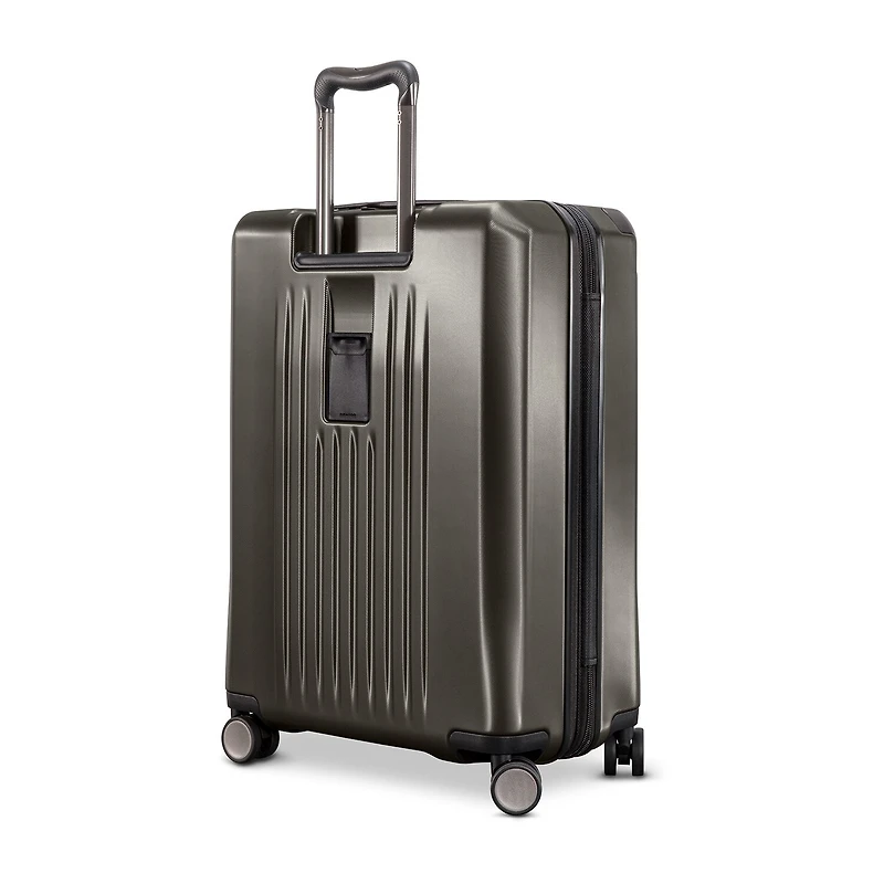 Ricardo Beverly Hills Montecito 2.0 25 Inch Hardside Checked Spinner Luggage