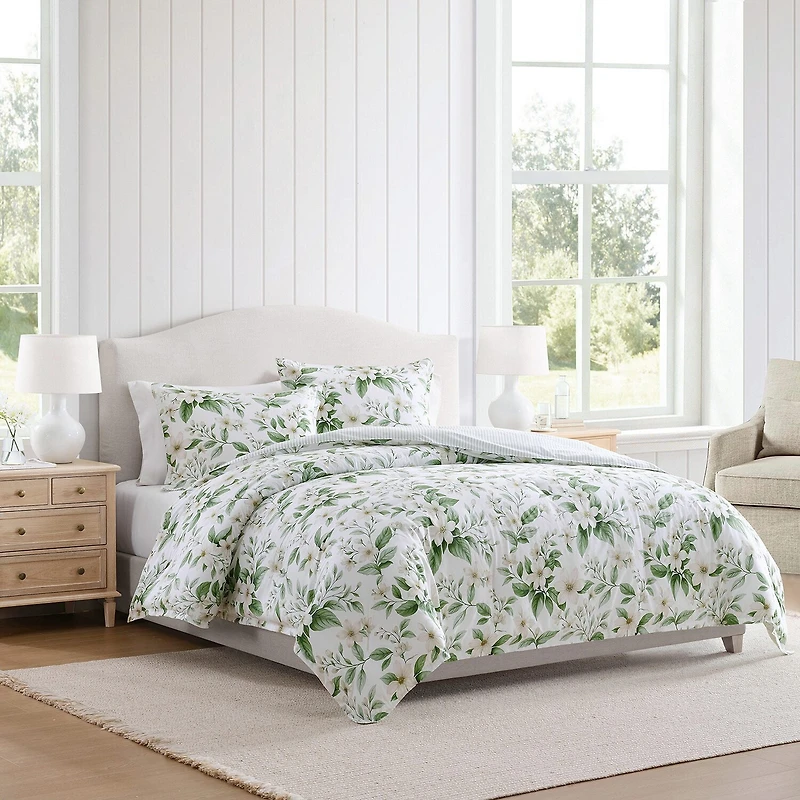 Martha Stewart Dogwood 3-pc.Comforter Set