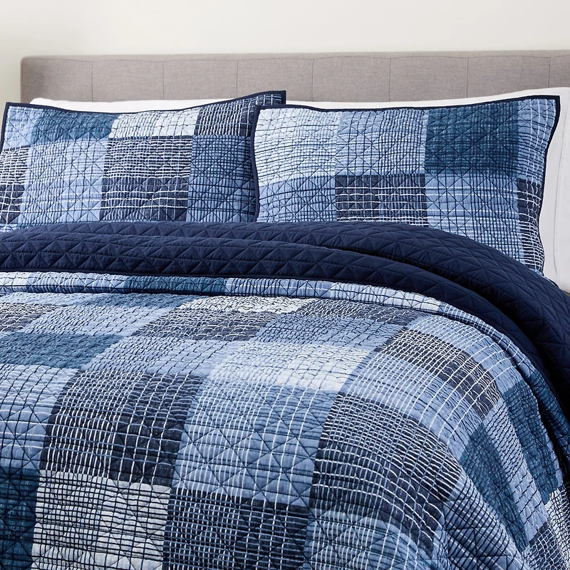 Home Expressions Xander Quilt Set