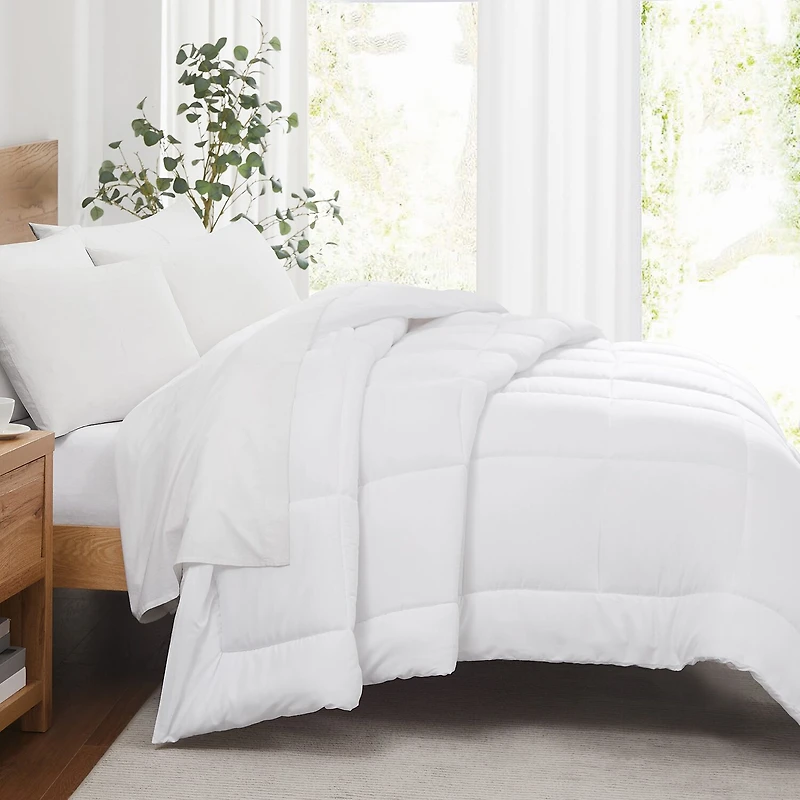 London Fog Ultra Soft Down Alternative Comforter