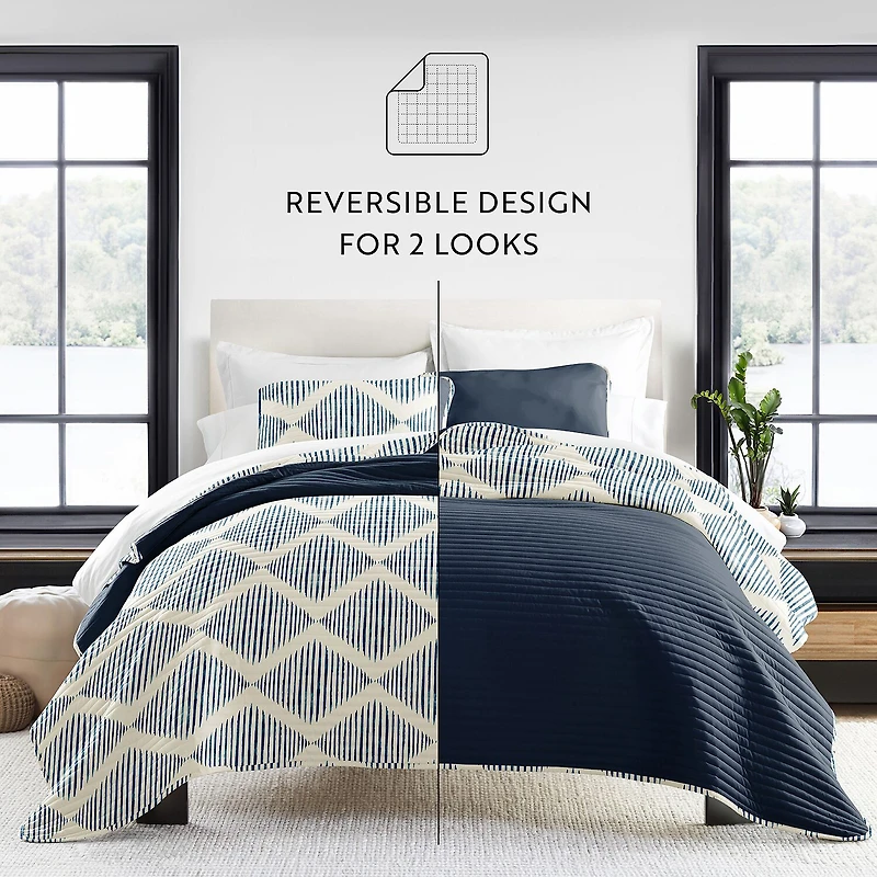Casual Comfort Pattern Reversible Contemporary Lightweight 3 Pc. Quilt Set