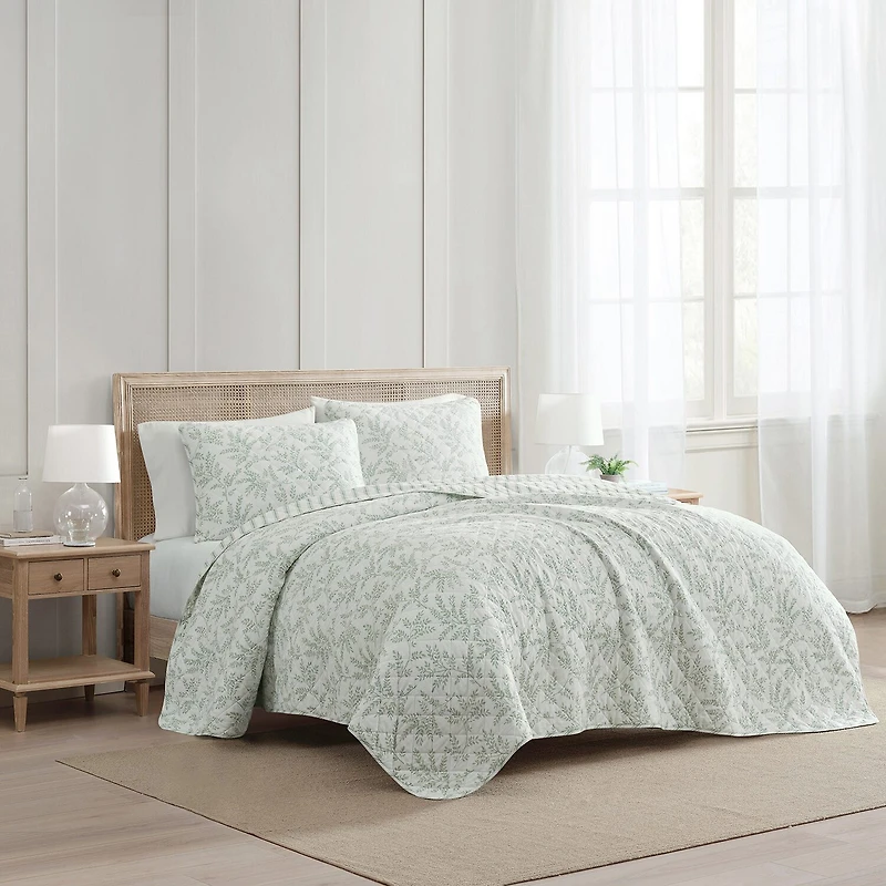 Martha Stewart Murray Leaves Easy Care Quilt Set