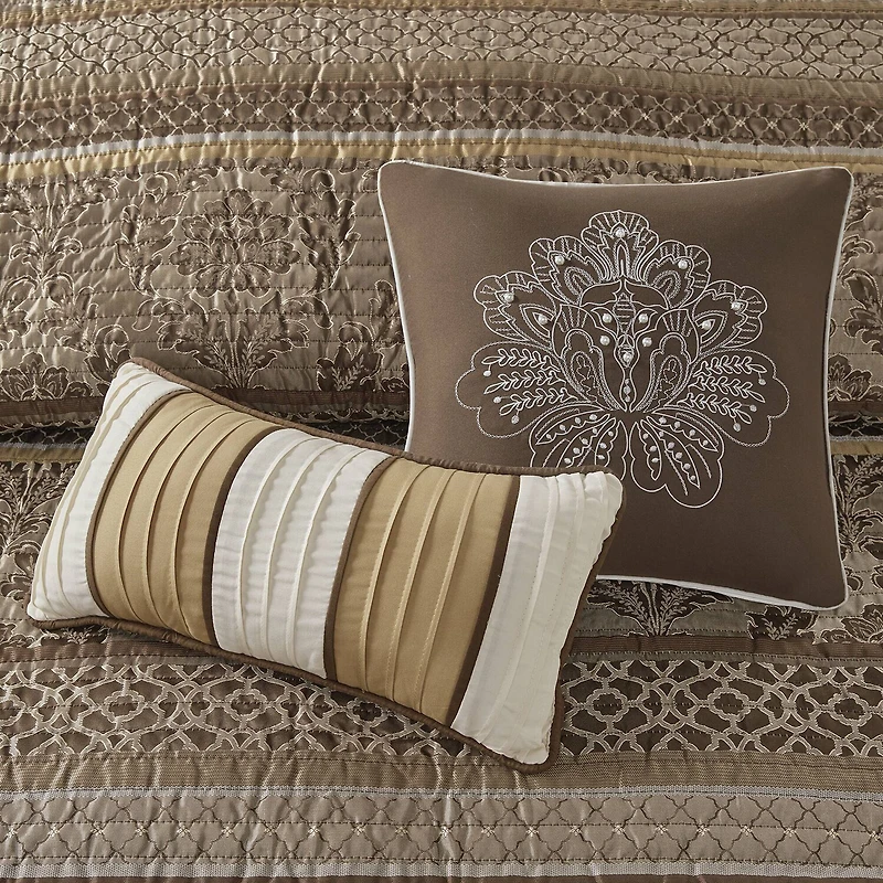 Madison Park Venetian 6-Pc Jacquard Quilt Set with Throw Pillows