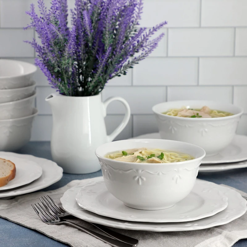 Elama Henryi 18-pc. Porcelain Dinnerware Set