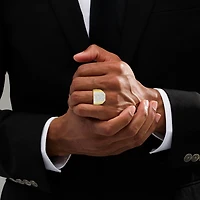 (J / I3) Mens 1/2 CT. T.W. Natural White Diamond 10K Gold Cocktail Ring