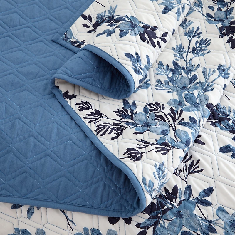 Home Expressions Madeline Floral Quilt Set