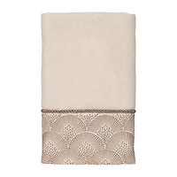 Avanti Deco Shell Ivory Embellished Bordered Bath Towel