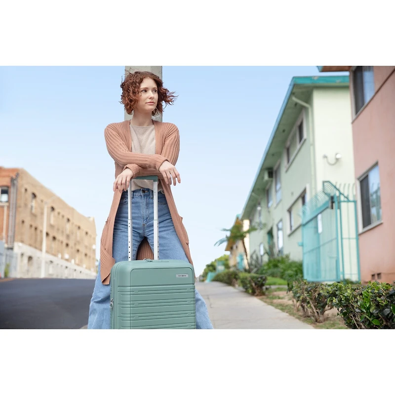 Samsonite Elevation Plus 21 Inch Hardside Carry-On Spinner Luggage