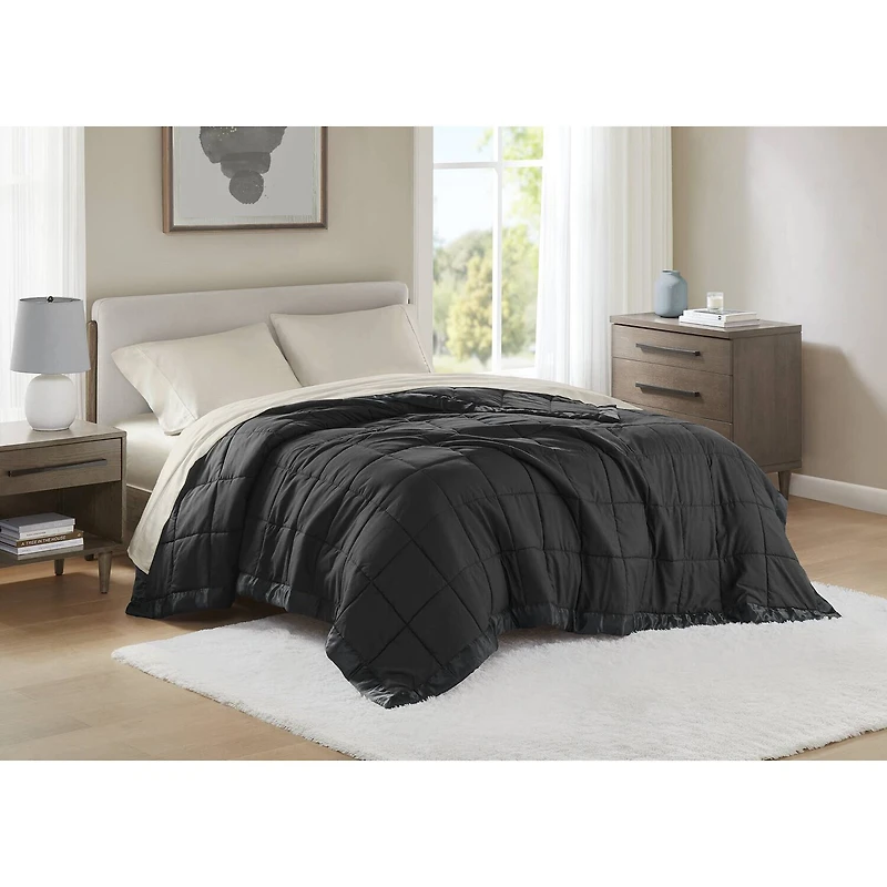 Madison Park Prospect Lightweight Down Alternative Blanket with Satin Trim