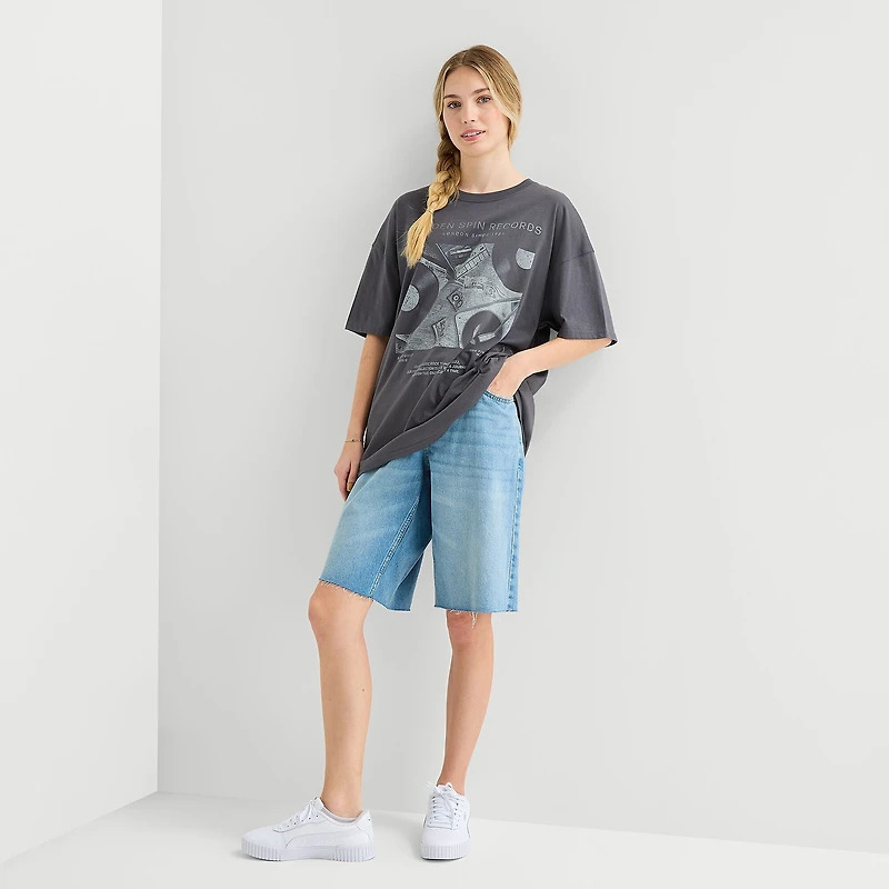 Record Player Tee Womens Juniors Crew Neck Short Sleeve Loose Fit Graphic T-Shirt