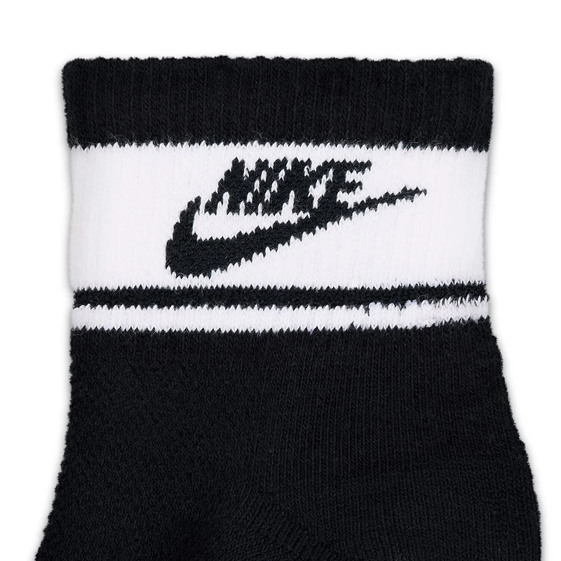 Nike Everyday Elevated Unisex Adult 3 Pair Quarter Ankle Socks
