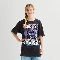 Womens Juniors Crew Neck Elbow Sleeve Oversized Five Nights at Freddys Graphic T-Shirt